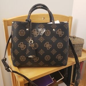 Guess Meridian Girlfriend Satchel